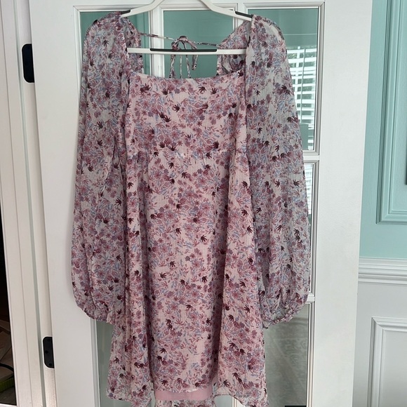 Lucy Paris Maeve Pink Floral Puff Sleeve Smocked Tie Back Mini Dress - Picture 2 of 3